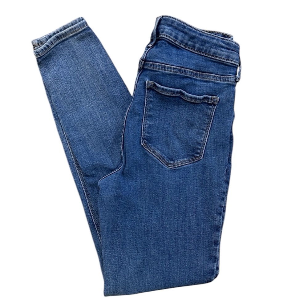 Old Navy Rockstar Super Skinny High Rise Secret-Slim Pockets Medium Wash Size 4
